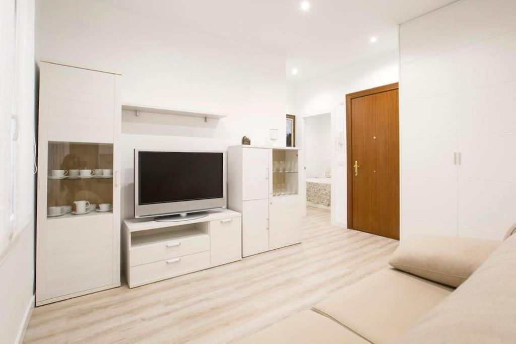 Piso En El Centro De Bilbao, Frente A La Alhondiga Apartment Exterior foto