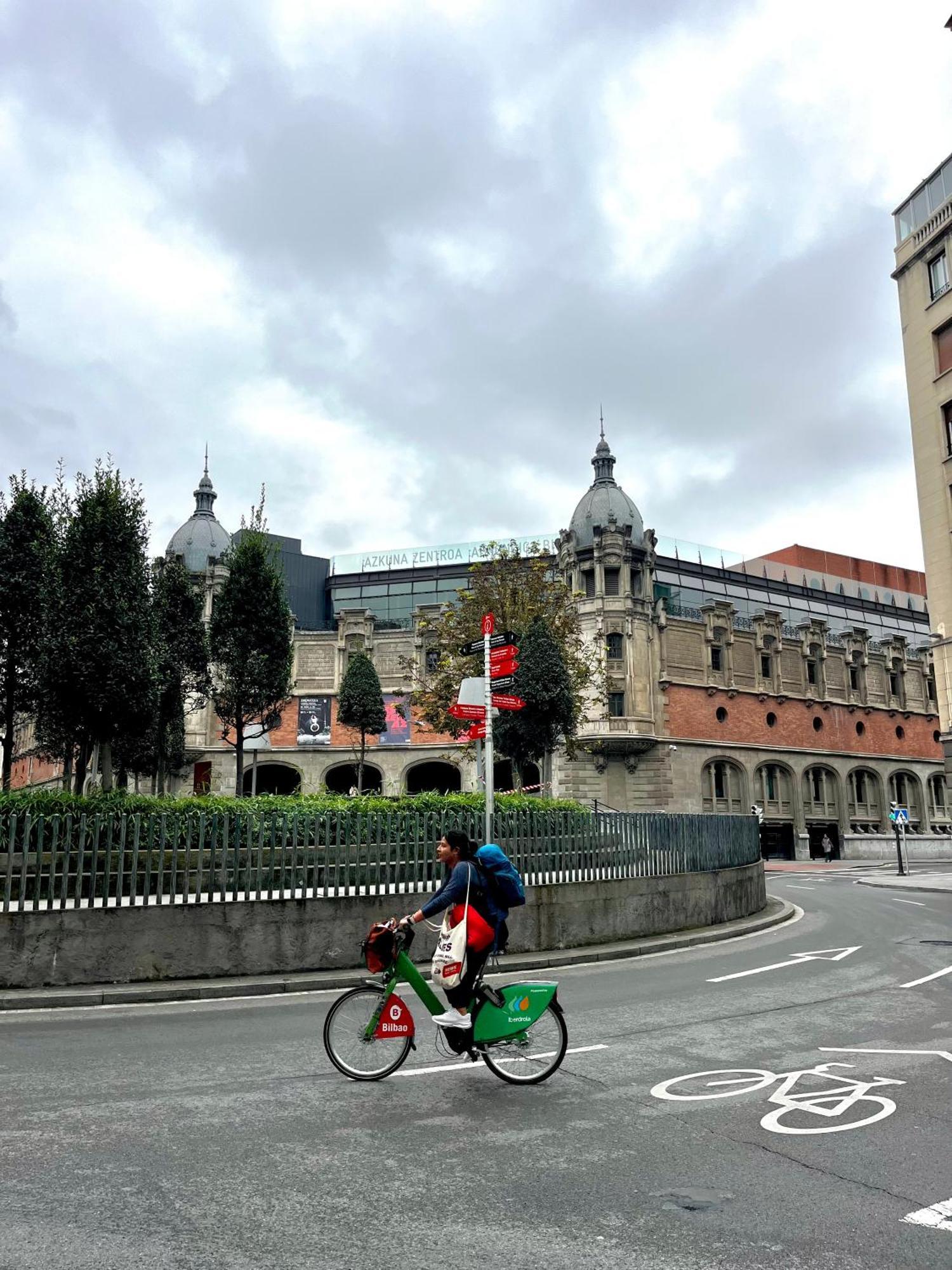 Piso En El Centro De Bilbao, Frente A La Alhondiga Apartment Exterior foto